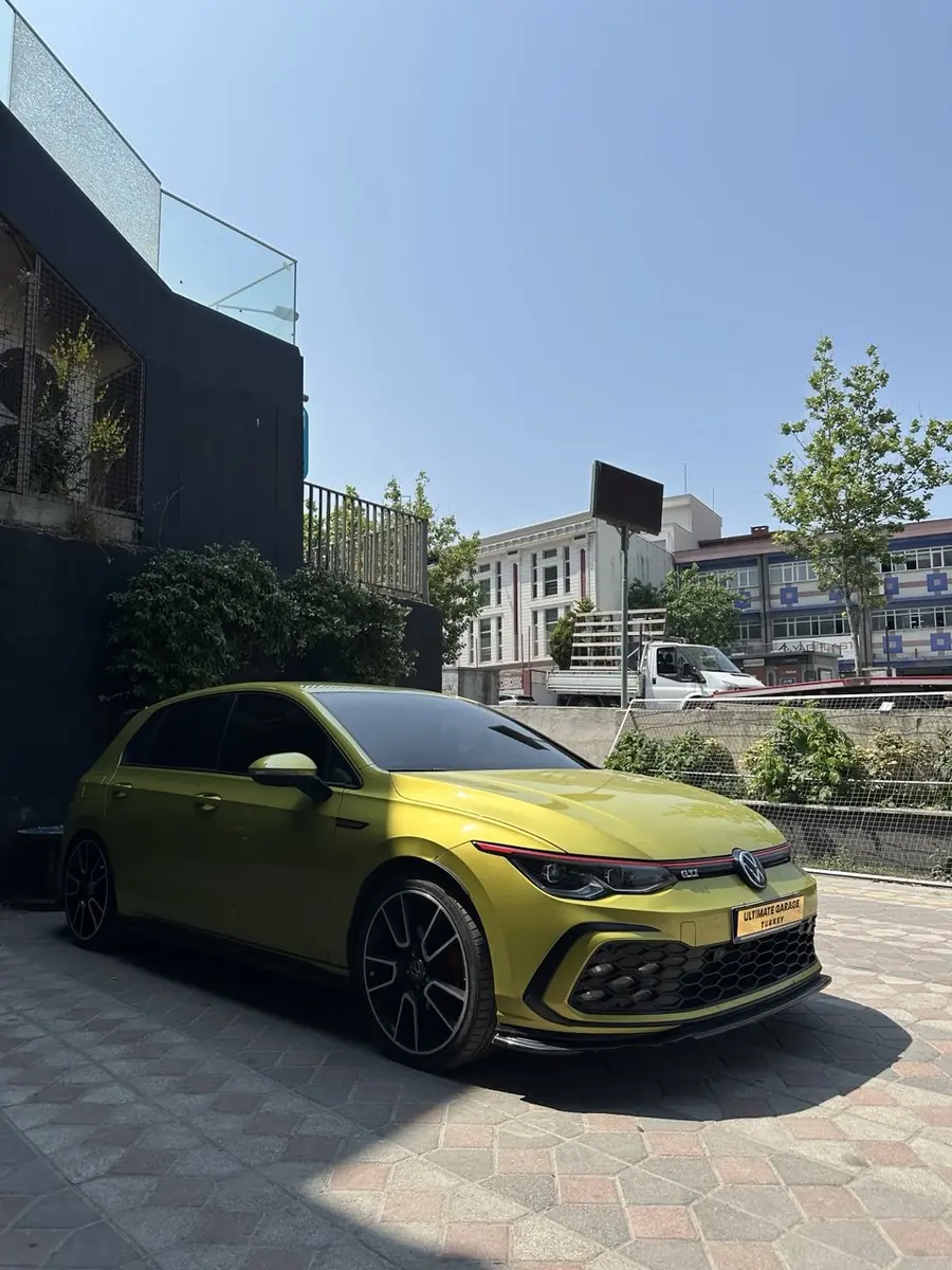 Volkswagen Golf GTI